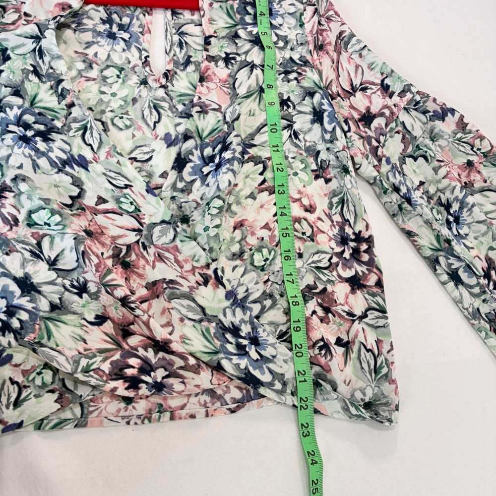 Olivaceous Floral Wrap Top Womens Small Bell Sleeve Soft Romantic Feminine Boho - Picture 8 of 12